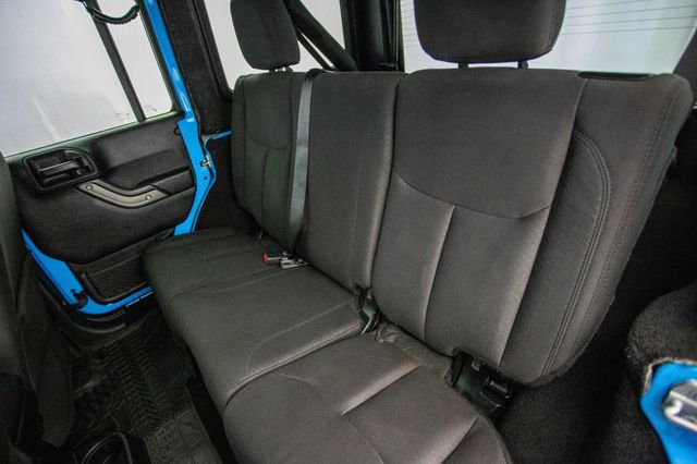 2018 Jeep Wrangler JK Unlimited Sport S 4x4 - 22796451 - 24