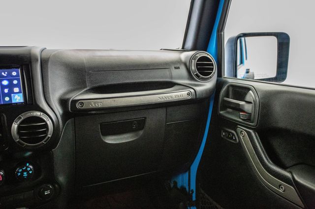 2018 Jeep Wrangler JK Unlimited Sport S 4x4 - 22796451 - 4