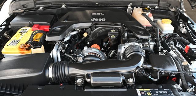 2018 Jeep Wrangler JK Unlimited Sport S 4x4 KING Shocks  - 23011562 - 19