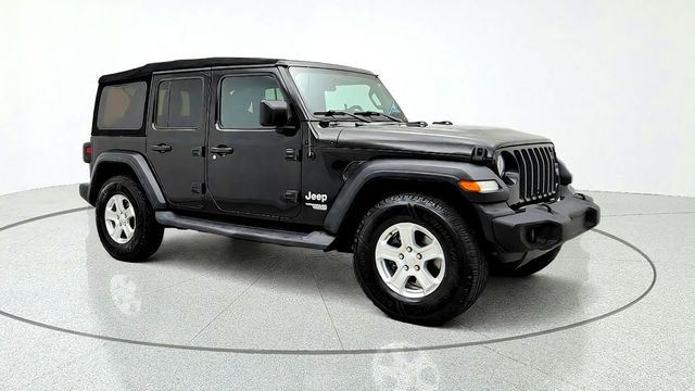 2018 Jeep Wrangler JK Unlimited Sport S 4x4 w/ Tech Pkg & Soft Top - 23099179 - 2