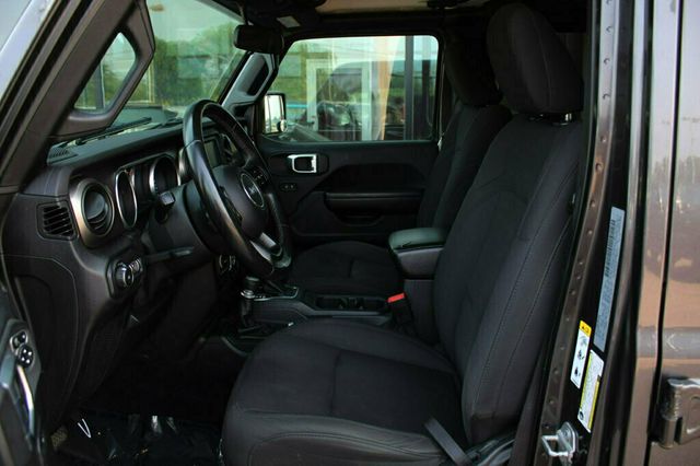 2018 Jeep Wrangler JK Unlimited SPORT S W/ HARD TOP - 22893625 - 23