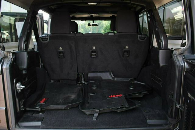 2018 Jeep Wrangler JK Unlimited SPORT S W/ HARD TOP - 22893625 - 33