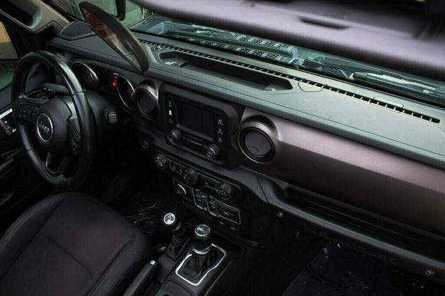 2018 Jeep Wrangler JK Unlimited SPORT S W/ HARD TOP - 22893625 - 7