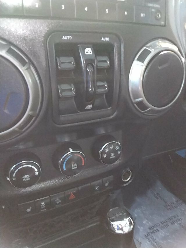 2018 Jeep Wrangler JK Unlimited UNLIMITED ALTITUDE - 22976152 - 16