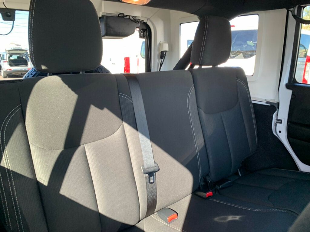 2018 Jeep Wrangler JK Unlimited Unlimited Sahara 4x4 - 22994979 - 27