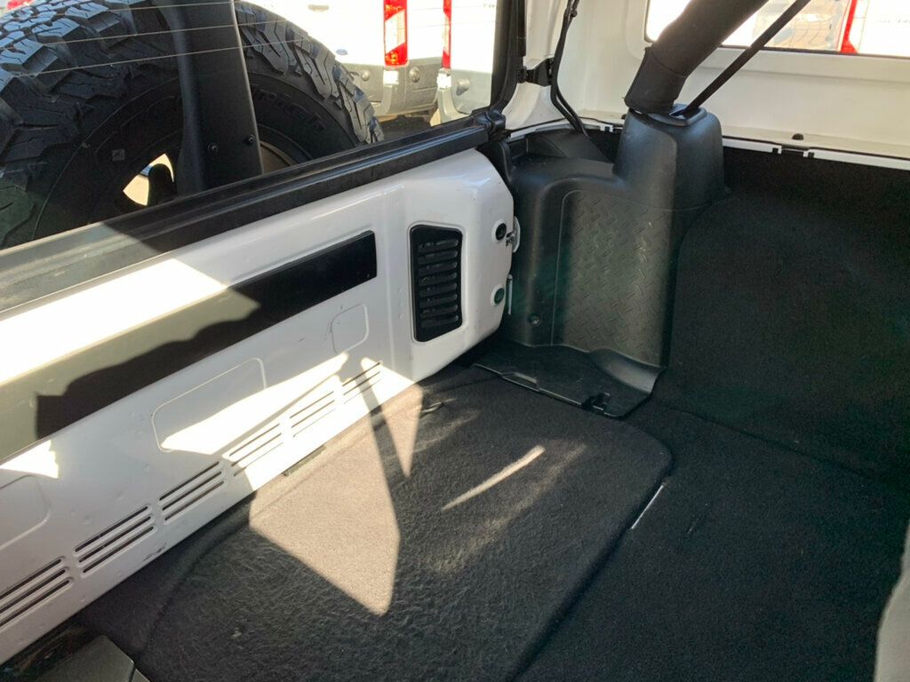 2018 Jeep Wrangler JK Unlimited Unlimited Sahara 4x4 - 22994979 - 33