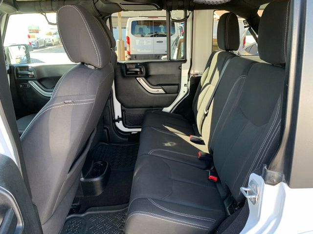 2018 Jeep Wrangler JK Unlimited Unlimited Sahara 4x4 - 22994979 - 36