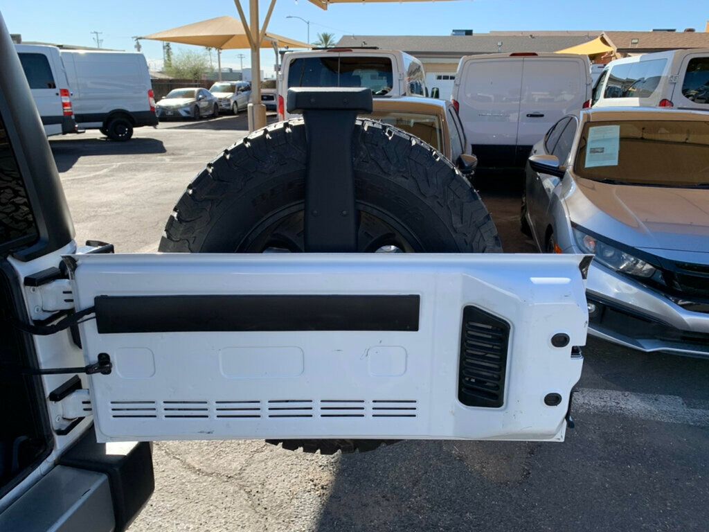 2018 Jeep Wrangler JK Unlimited Unlimited Sahara 4x4 - 22994979 - 42