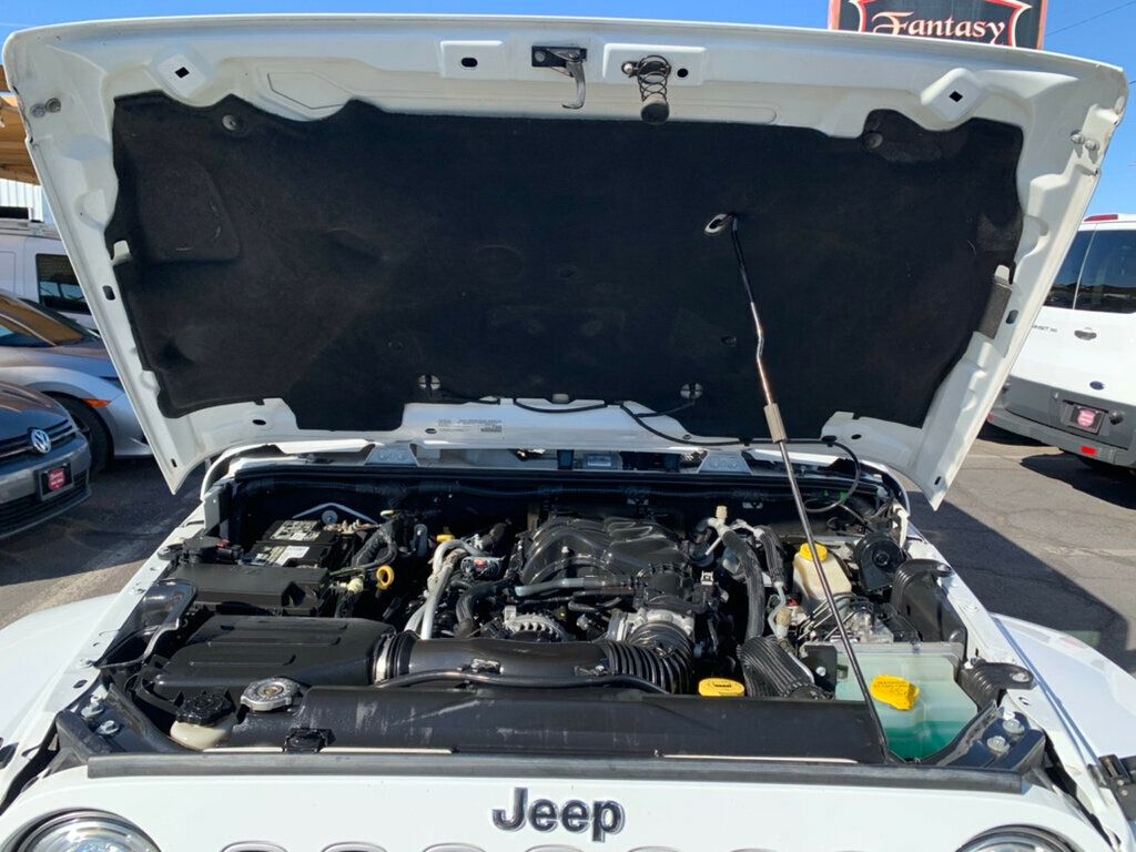 2018 Jeep Wrangler JK Unlimited Unlimited Sahara 4x4 - 22994979 - 53