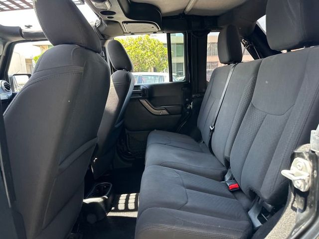 2018 Jeep Wrangler JK Unlimited Unlimited Sport - 22916215 - 14