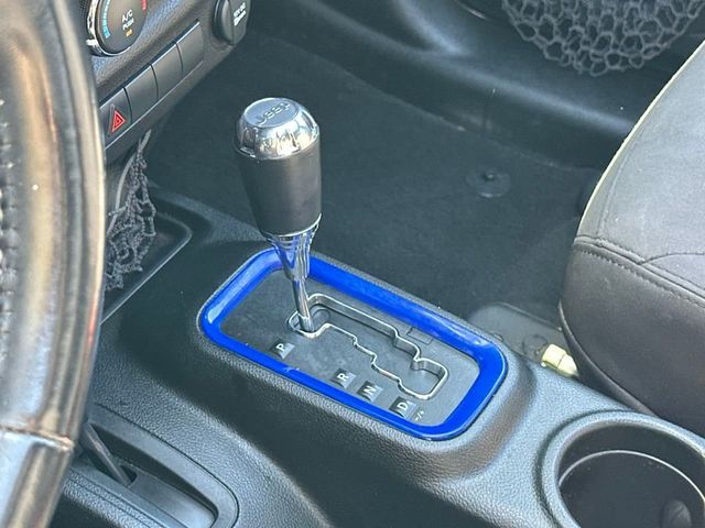 2018 Jeep Wrangler JK Unlimited Unlimited Sport - 22916215 - 17