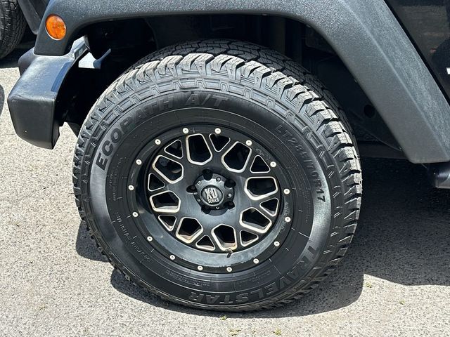 2018 Jeep Wrangler JK Unlimited Unlimited Sport - 23019688 - 11