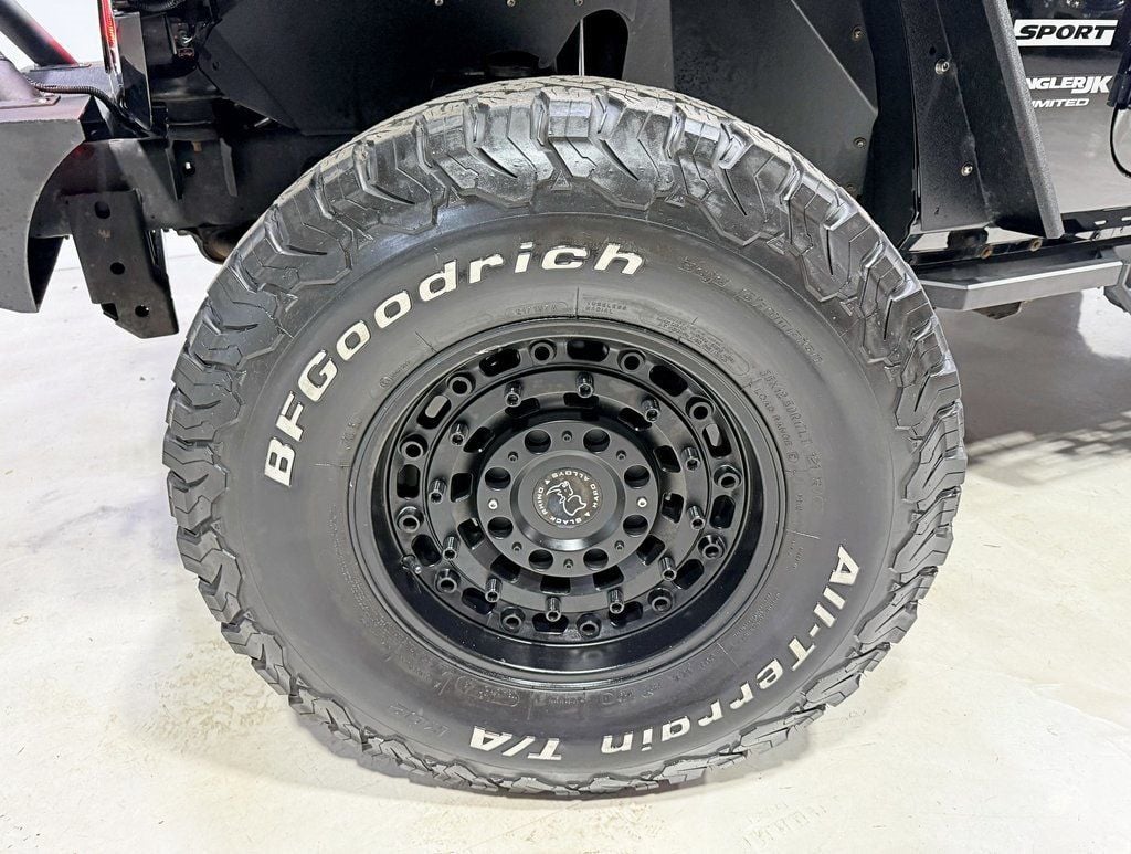 2018 Jeep Wrangler Unlimited Sport photo 2