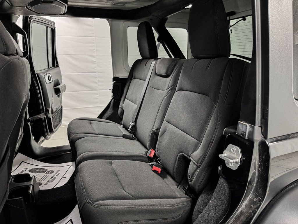 2018 Jeep Wrangler JK Unlimited UNLIMITED SPORT 4X4 - 23012625 - 9