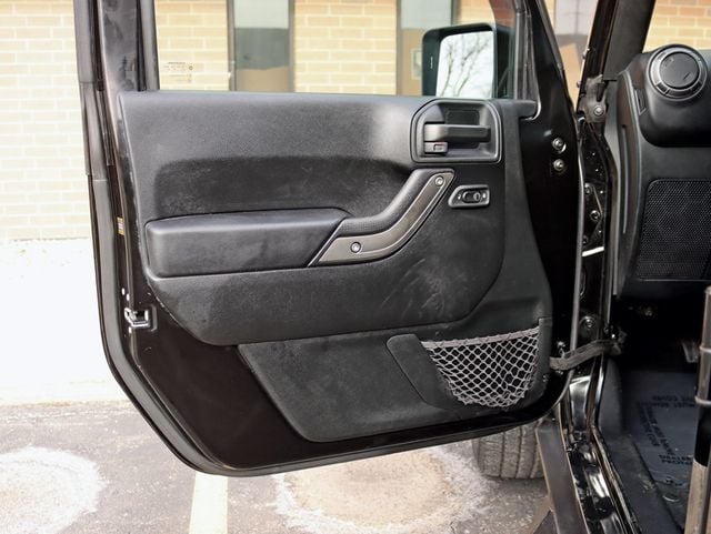 2018 Jeep Wrangler JK Unlimited Willys Wheeler W 4x4 - 22982753 - 25