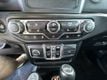 2018 Jeep WRANGLER UNLIMI SAHARA - 22994740 - 18