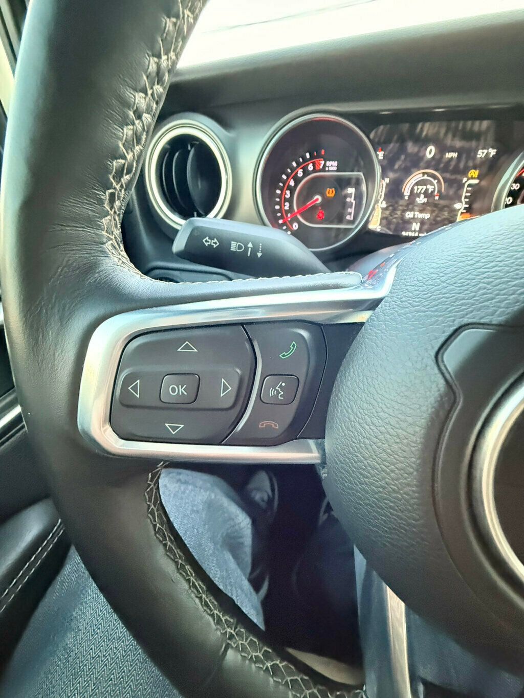 2018 Jeep Wrangler Unlimited LocalTrade/Rubicon/6-SpeedManual/ActiveSafetyGroup/BlindSpot - 22939889 - 22