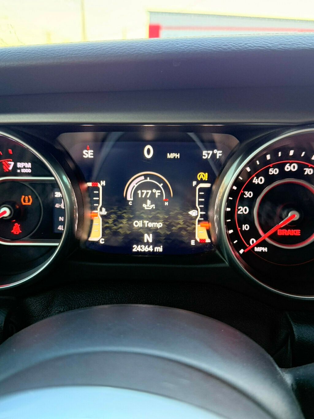 2018 Jeep Wrangler Unlimited LocalTrade/Rubicon/6-SpeedManual/ActiveSafetyGroup/BlindSpot - 22939889 - 24