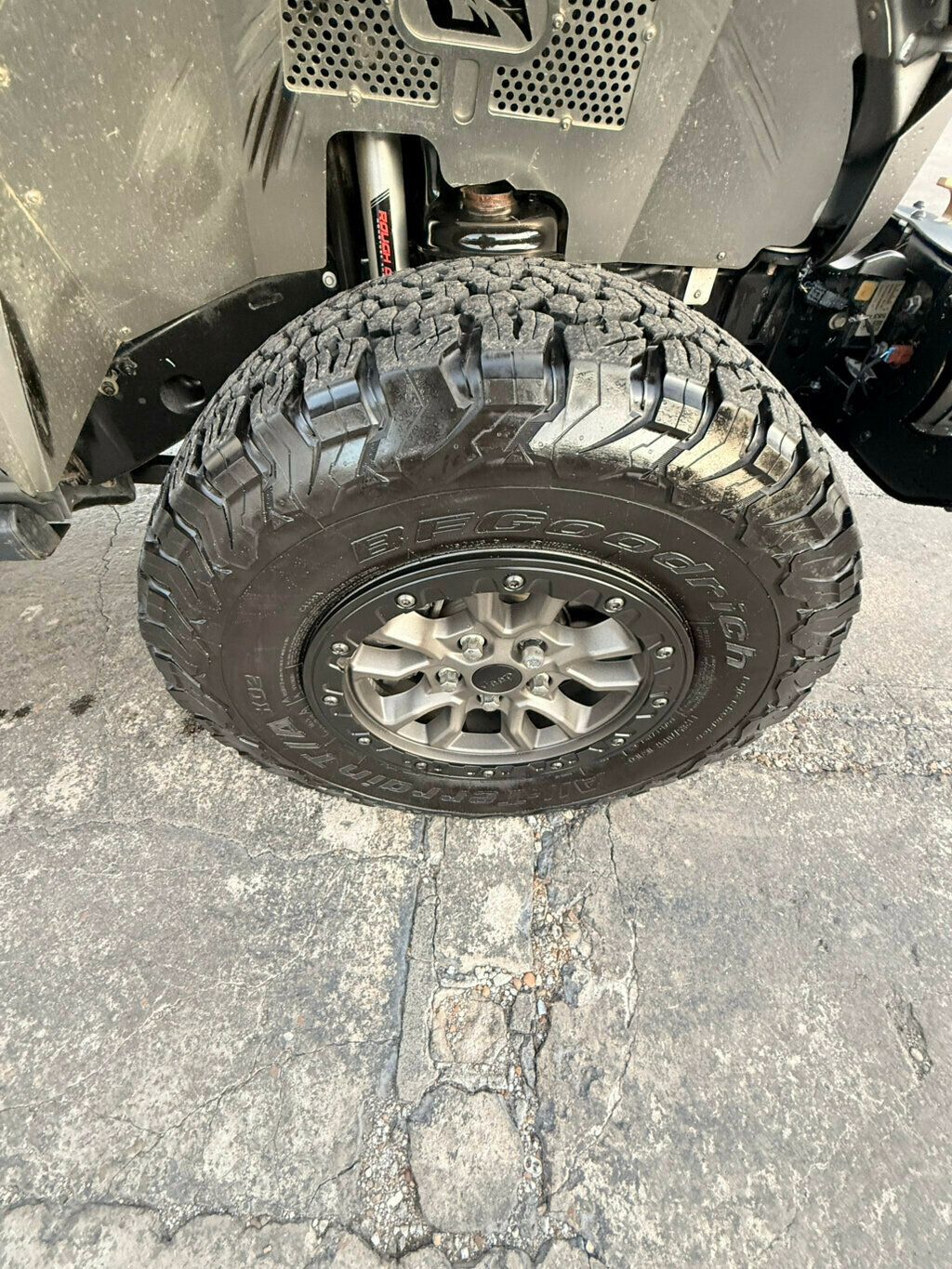 2018 Jeep Wrangler Unlimited LocalTrade/Rubicon/6-SpeedManual/ActiveSafetyGroup/BlindSpot - 22939889 - 30