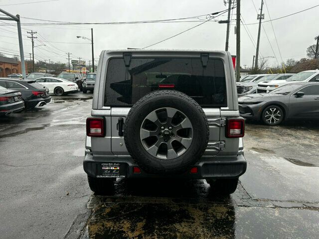 2018 Jeep Wrangler Unlimited Sahara photo 4