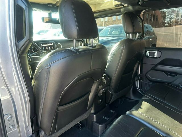 2018 Jeep Wrangler Unlimited LocalTrade/Sahara/Unlimited/V6/HeatedLeatherSeats/BackupCamera - 22959836 - 13
