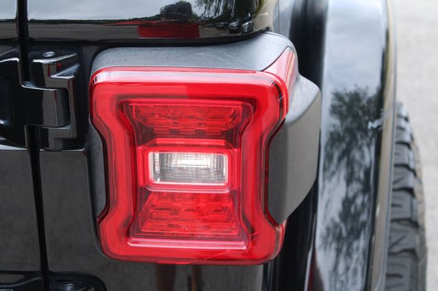 2018 Jeep Wrangler Unlimited Rubicon 4x4 - 23055791 - 11