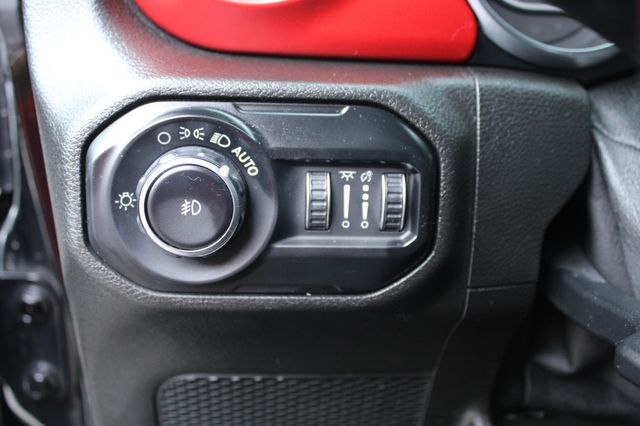 2018 Jeep Wrangler Unlimited Rubicon 4x4 - 23055791 - 21