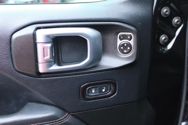 2018 Jeep Wrangler Unlimited Rubicon 4x4 - 23055791 - 30
