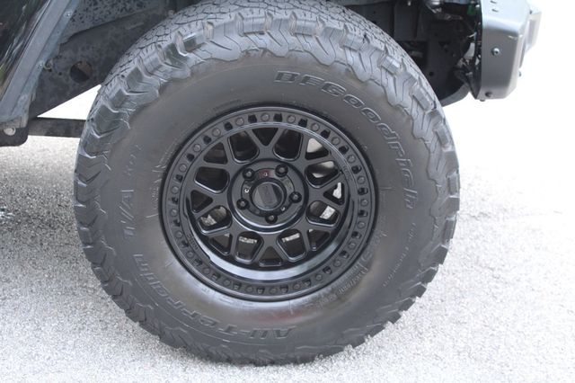 2018 Jeep Wrangler Unlimited Rubicon 4x4 - 23055791 - 38