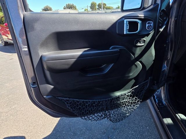 2018 Jeep Wrangler Unlimited Rubicon 4x4 - 22932785 - 23