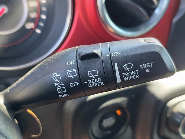 2018 Jeep Wrangler Unlimited Rubicon 4x4 - 22932785 - 41