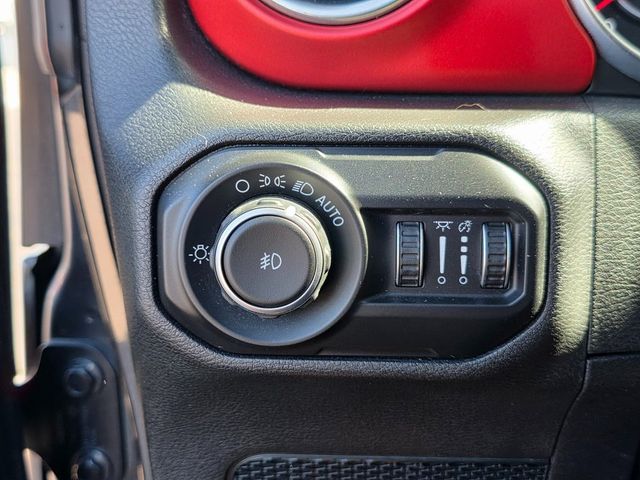 2018 Jeep Wrangler Unlimited Rubicon 4x4 - 22932785 - 43