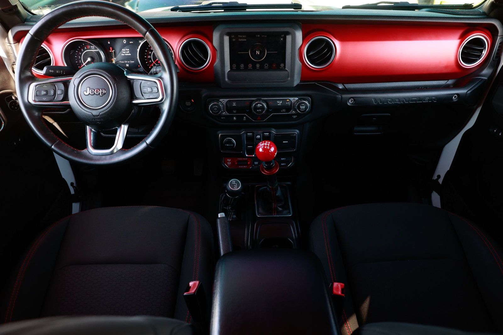 2018 Jeep Wrangler Unlimited Rubicon photo 2