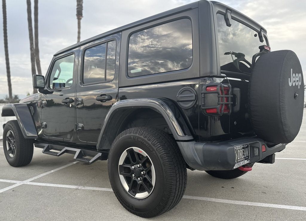 2018 Jeep Wrangler Unlimited Rubicon 4x4 - 22891709 - 4