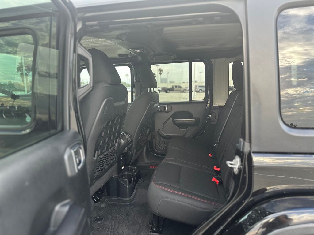 2018 Jeep Wrangler Unlimited Rubicon 4x4 - 22891709 - 8