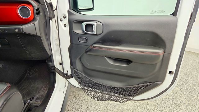 2018 Jeep Wrangler Unlimited Rubicon 4x4 w/ 8-Speed Automatic, Leather Seats & Steel Bumpers - 23079190 - 26