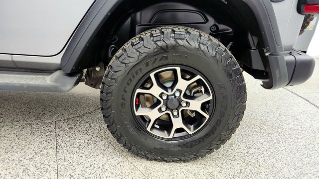 2018 Jeep Wrangler Unlimited Rubicon 4x4 w/ Hardtop & Electronic Infotainment System Group - 23018131 - 8