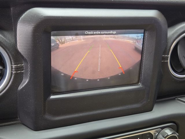 2018 Jeep Wrangler Unlimited Sahara 4x4 - 22951821 - 18