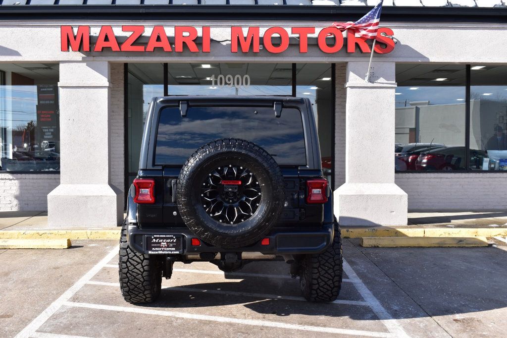 2018 Jeep Wrangler Unlimited Sahara 4x4 - 22743499 - 9