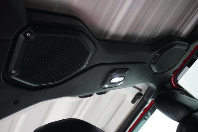 2018 Jeep Wrangler Unlimited Sahara 4x4 - 22954071 - 14