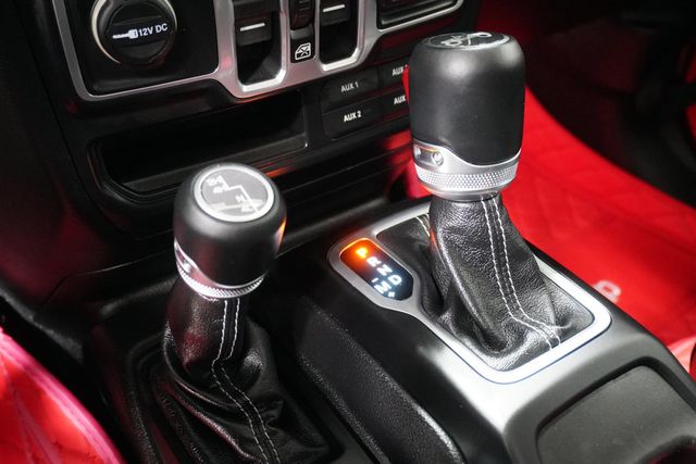 2018 Jeep Wrangler Unlimited Sahara 4x4 - 22954071 - 19