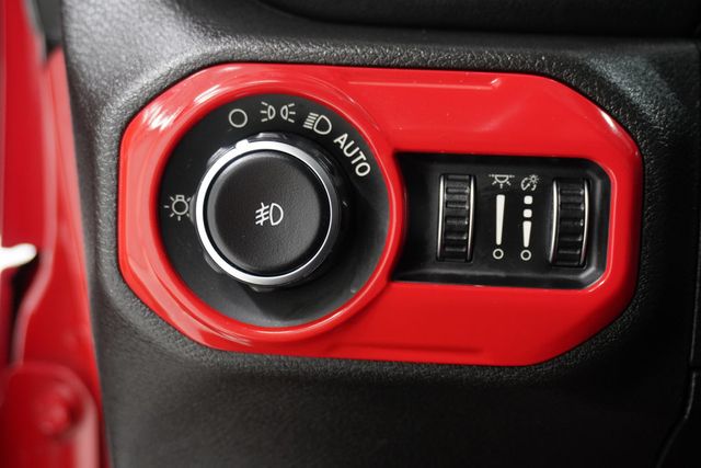 2018 Jeep Wrangler Unlimited Sahara 4x4 - 22954071 - 21