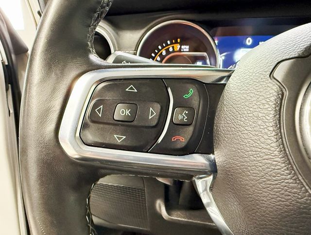 2018 Jeep Wrangler Unlimited Sahara photo 11