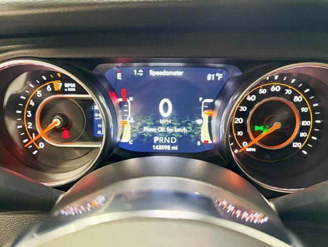 2018 Jeep Wrangler Unlimited Sahara photo 12