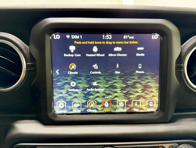 2018 Jeep Wrangler Unlimited Sahara photo 19
