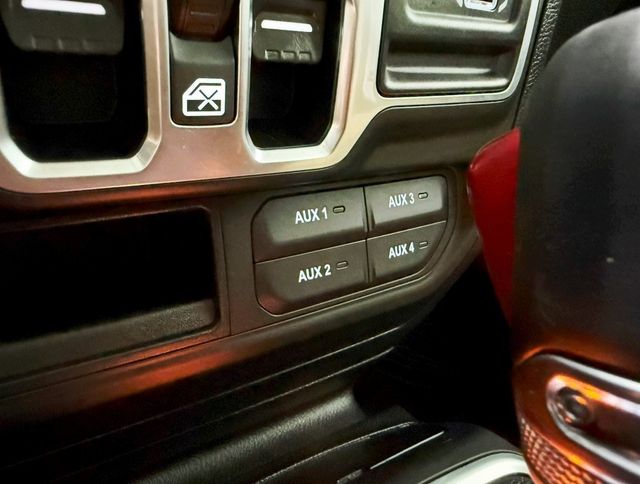 2018 Jeep Wrangler Unlimited Sahara photo 26