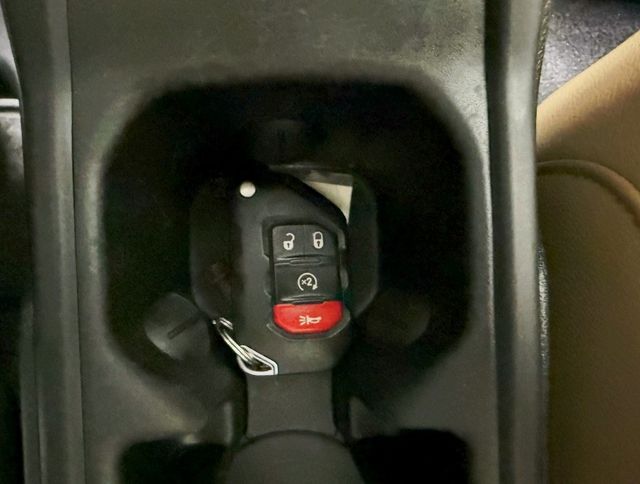 2018 Jeep Wrangler Unlimited Sahara photo 30