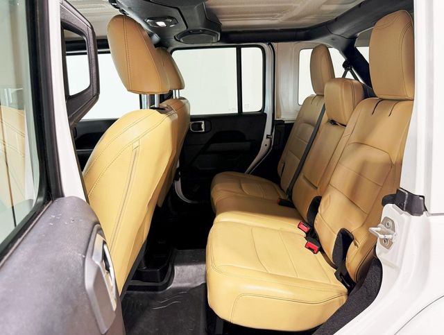 2018 Jeep Wrangler Unlimited Sahara photo 36