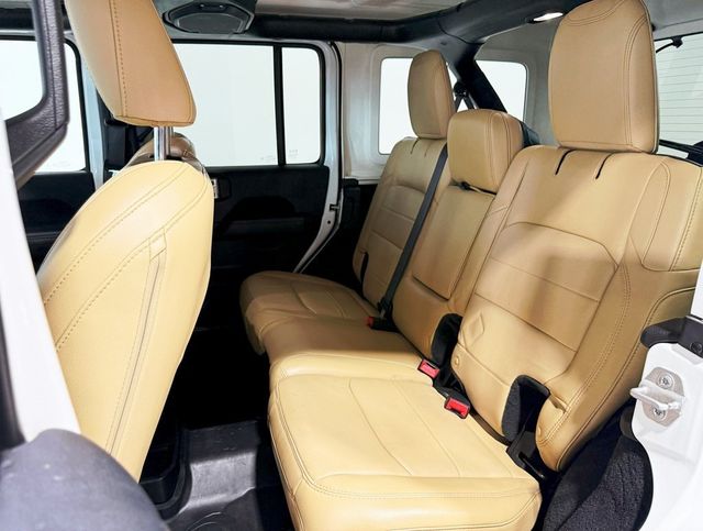 2018 Jeep Wrangler Unlimited Sahara photo 37