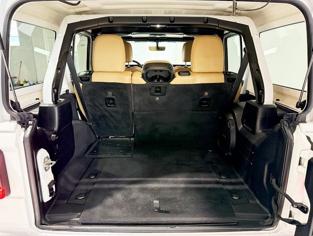 2018 Jeep Wrangler Unlimited Sahara photo 39
